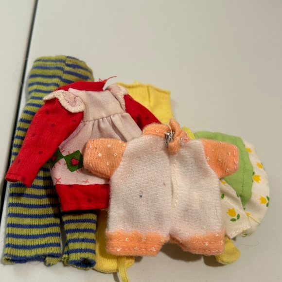 Strawberry Shortcake Clothing Lot - Picture 3 of 4